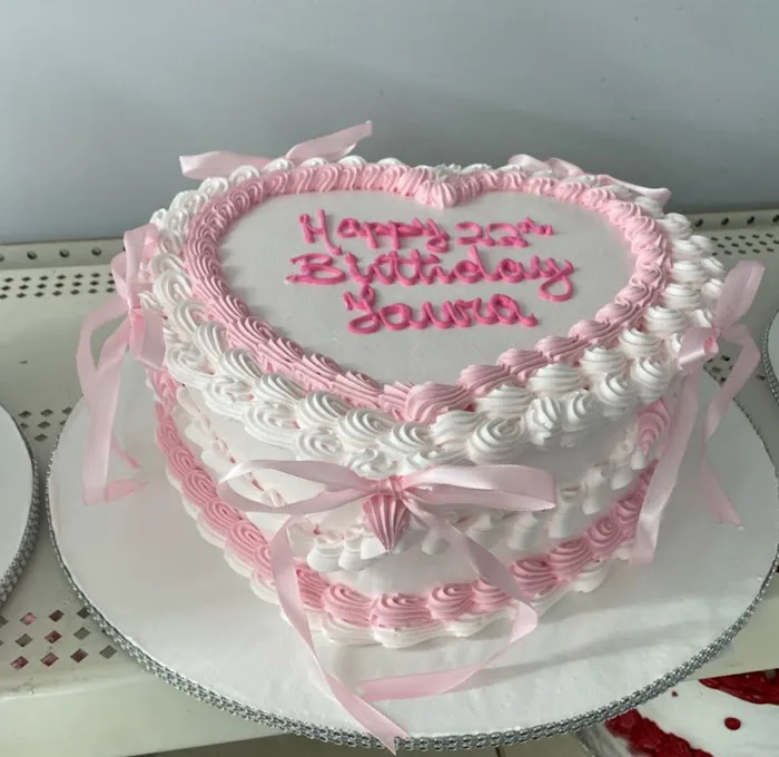 Angela's Cake Picture 9