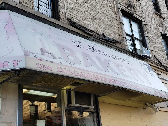 El Manantial Bakery Picture 7