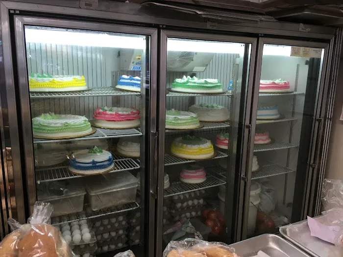 El Manantial Bakery Picture 1