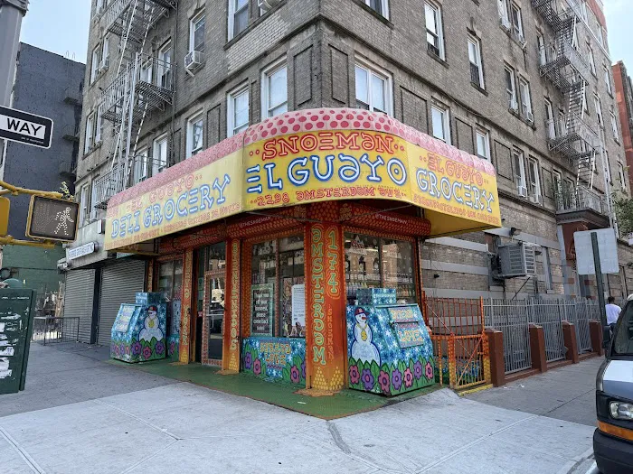 El Guayo Deli Grocery Picture 4