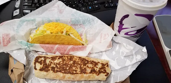 Taco Bell Cantina Picture 10