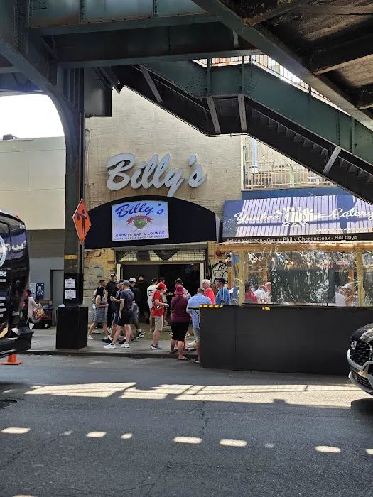 Billy's Sports Bar Picture 9
