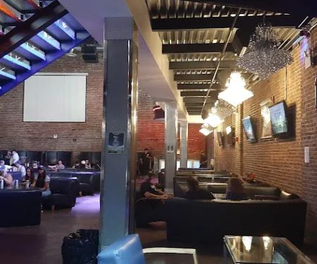 Billy's Sports Bar