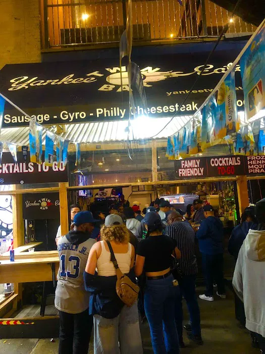 Yankee Twin Eatery Bar Picture 9