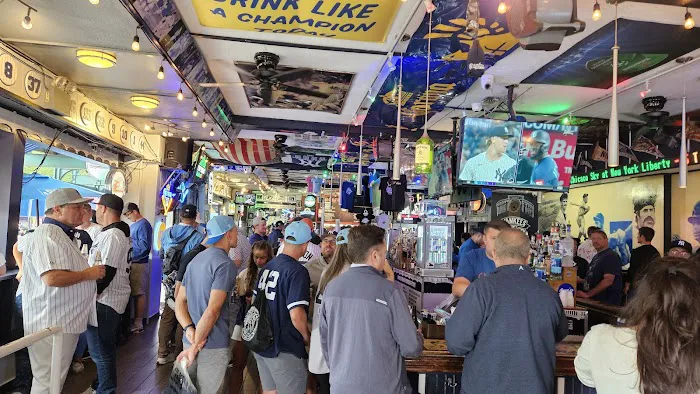 Stan's Sports Bar Picture 8