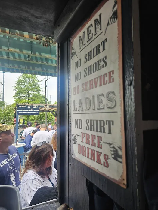 Stan's Sports Bar Picture 2