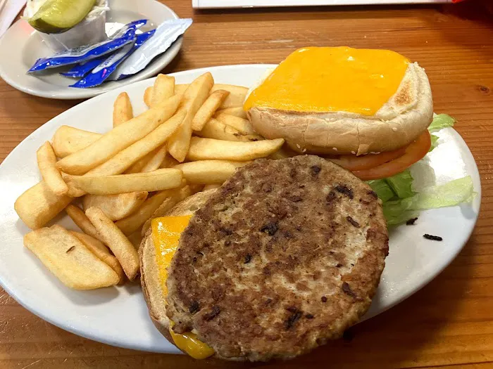 Court Deli Picture 6