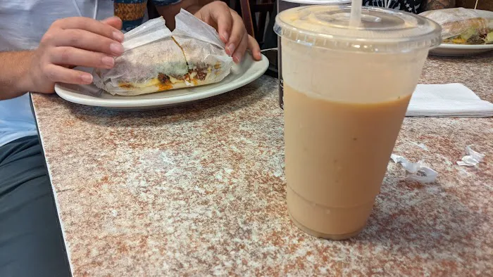 Lillys Cafe Picture 7