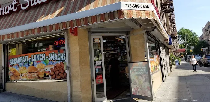 Court Side Deli II Picture 2