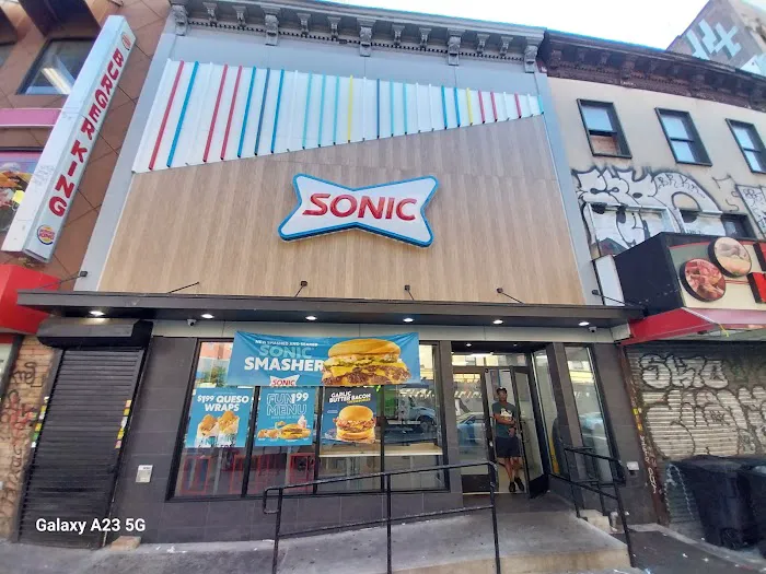 Sonic Drive-In Picture 3