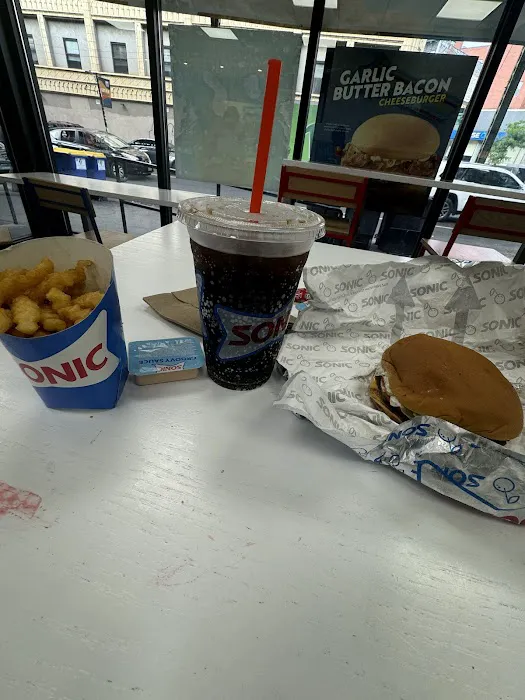 Sonic Drive-In Picture 9