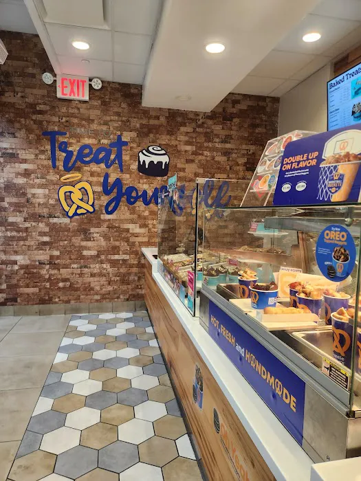 Auntie Anne's Picture 2