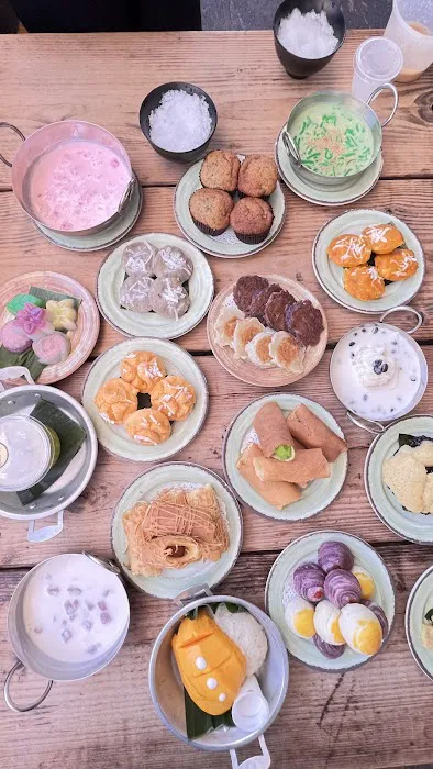 Khao Nom - ร้านข้าวหนม Picture 3
