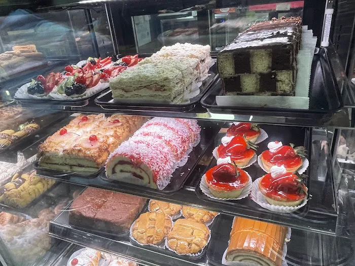Las Americas Bakery Picture 7