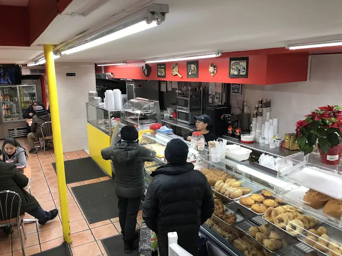 Sabor Ecuatoriano Bakery Picture 6