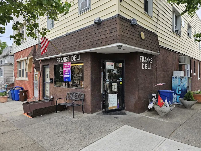 Frank's Deli & Sons Picture 8
