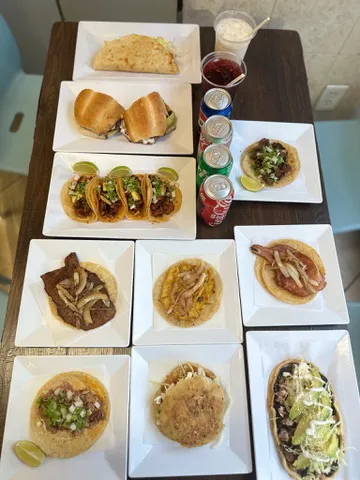 Tacos de la Abuela Picture 3