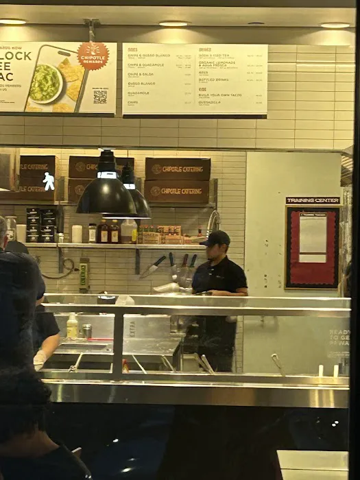 Chipotle Mexican Grill Picture 6