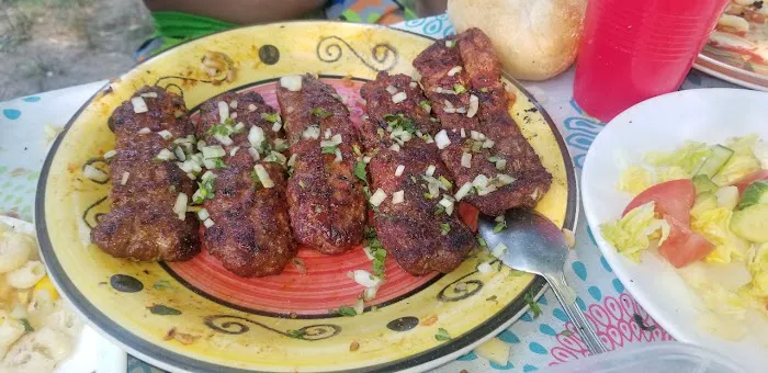 Nour's Halal 2 Go Picture 5
