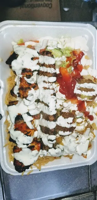 Nour's Halal 2 Go Picture 2