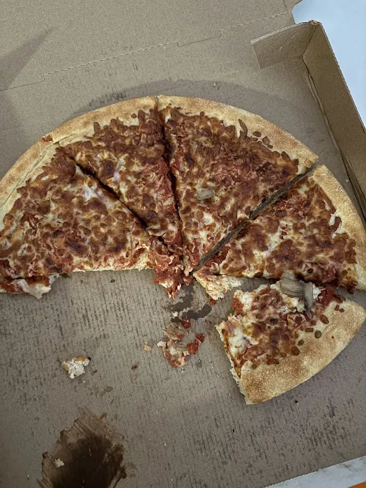 Little Caesars Pizza Picture 2