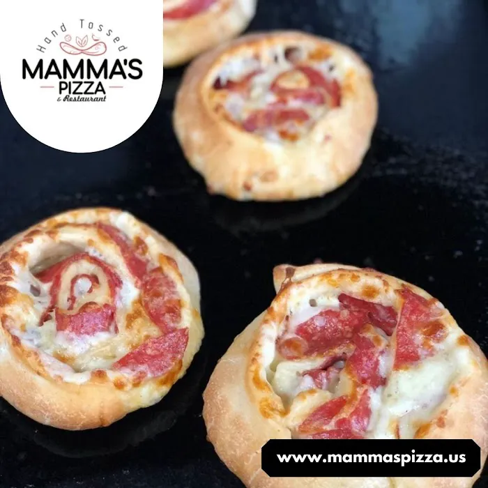 Mammas Pizza & Restaurant Picture 2
