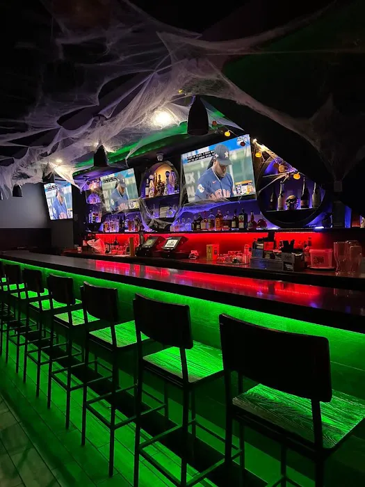T - Mezcal & Roca Bar Picture 3