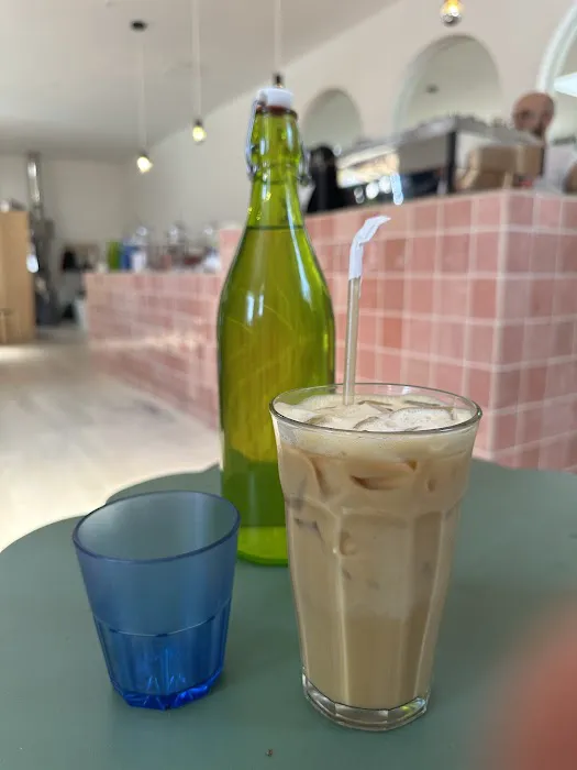 Loveless Coffees Picture 9