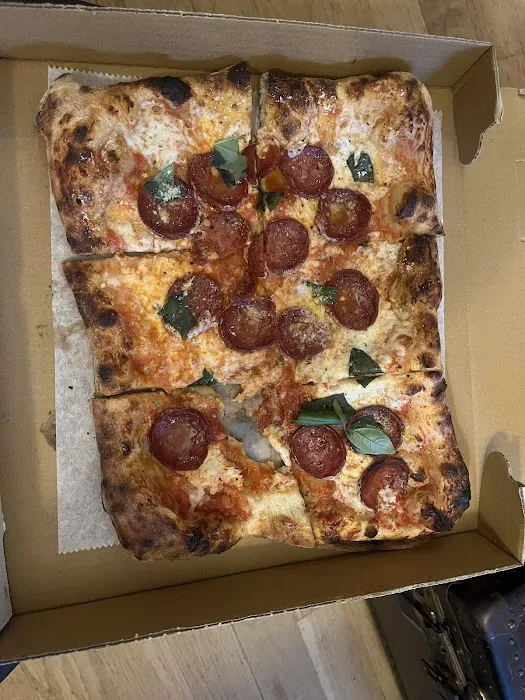 Starrlight Pizza Picture 2