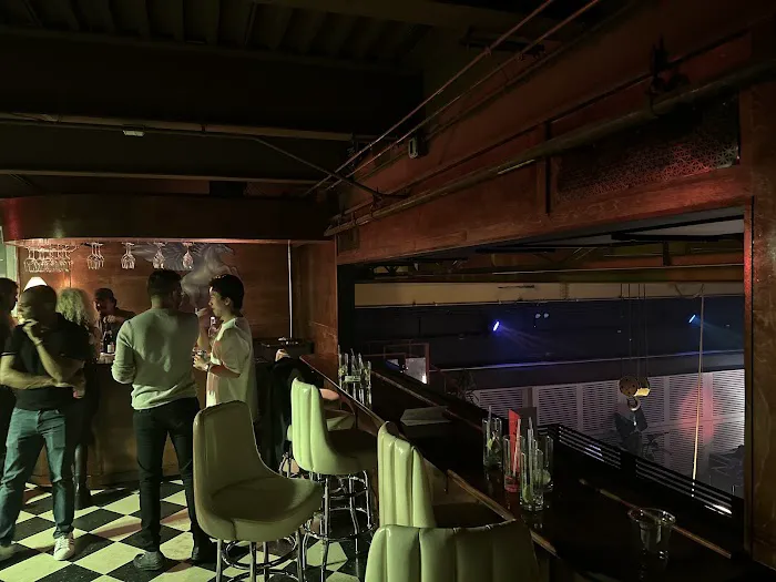 Love's Club Picture 2
