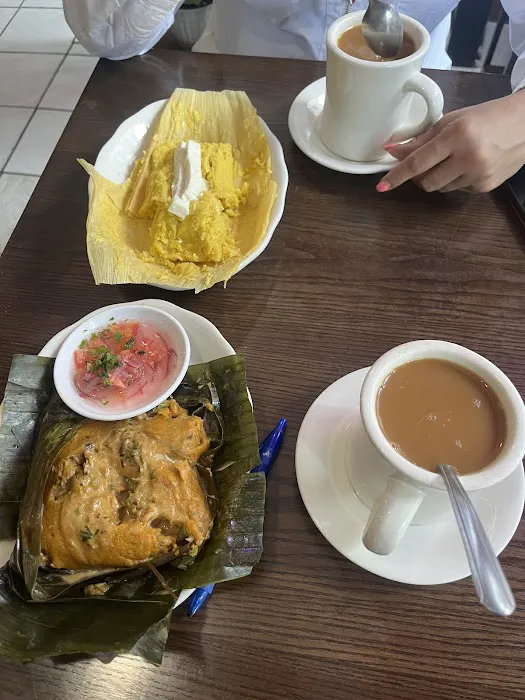 AlvarLozan’s Ecuadorian and Latin cuisine Picture 3