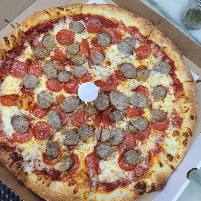 Lp Pizzeria Picture 9