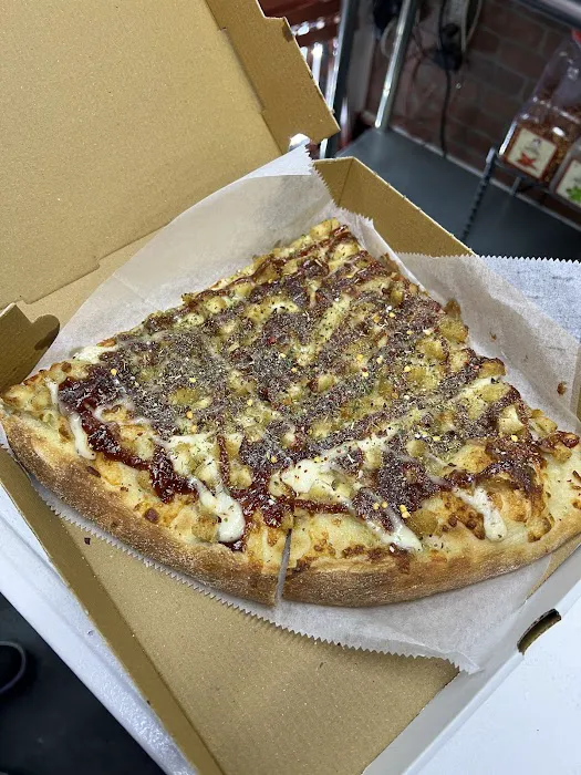 Lp Pizzeria Picture 3