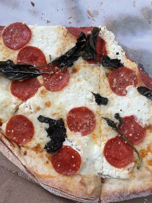 Lp Pizzeria Picture 7