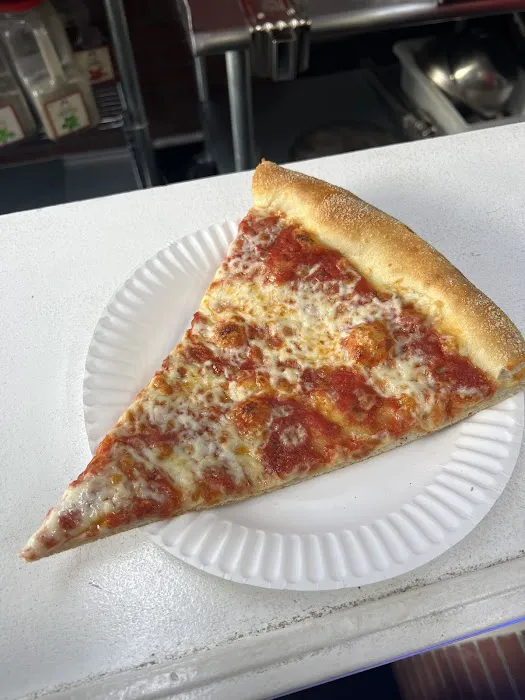 Lp Pizzeria Picture 6