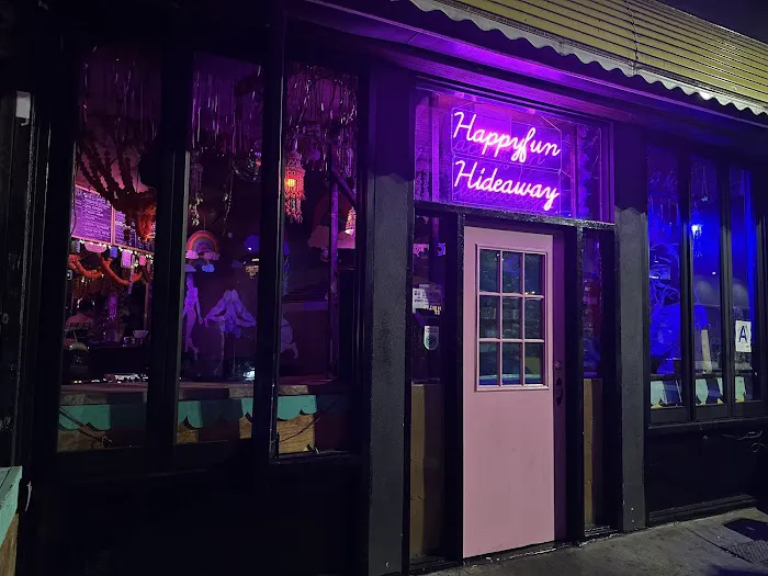 Happyfun Hideaway Picture 1