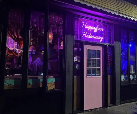 Happyfun Hideaway