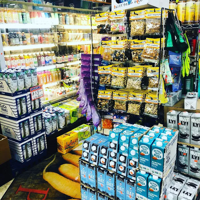 Natural and Organic Deli Picture 5