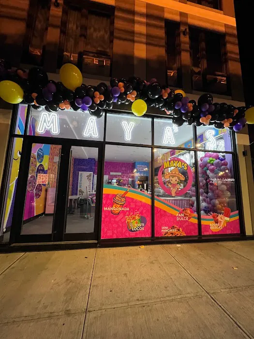 Mayas Snack Bar Bed-Stuy Picture 5