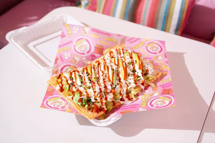 Mayas Snack Bar Bed-Stuy Picture 6