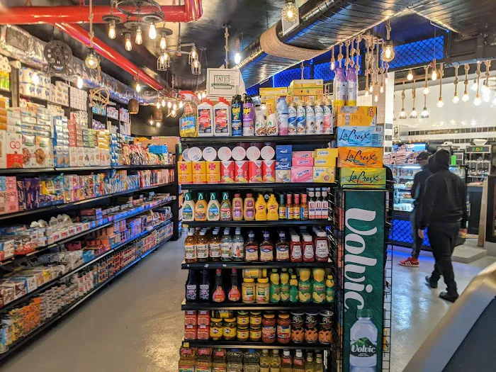 Lucky Deli Gourmet Picture 1