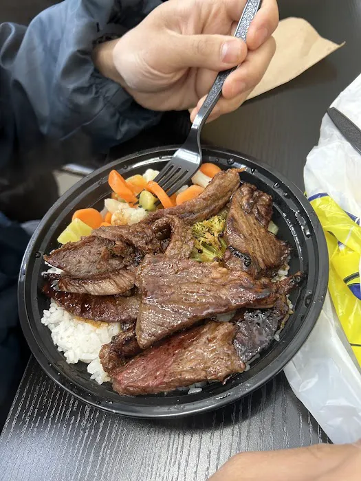 L&L Hawaiian Barbecue Picture 4