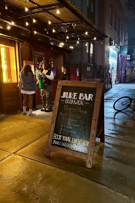 Juke Bar Picture 7