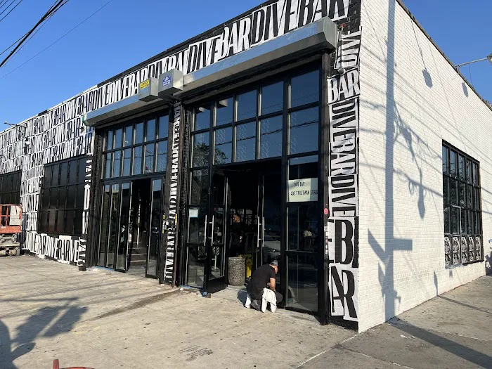 Dive Bar BK Picture 10
