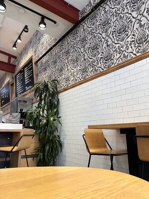 Hala Coffee & Kitchen Picture 6