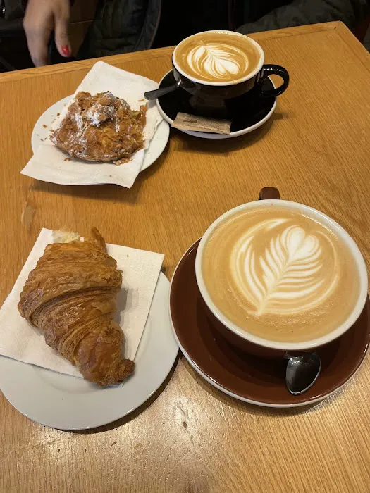 Hala Coffee & Kitchen Picture 9
