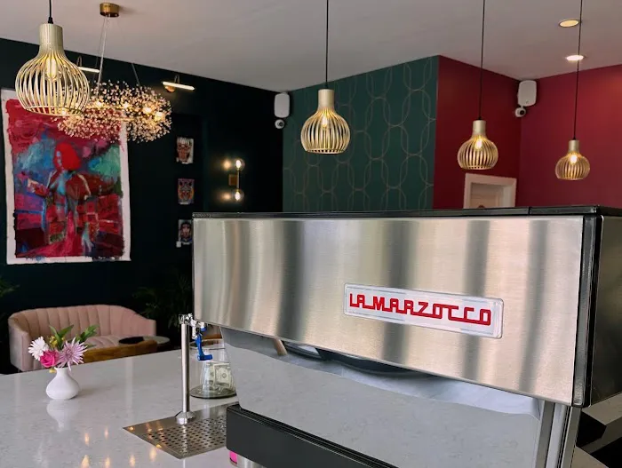 Tipsy Bean Café & Bar Picture 1