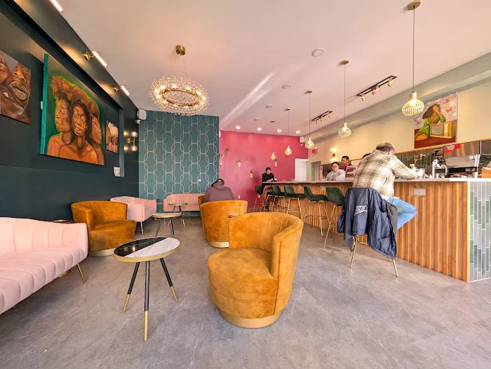 Tipsy Bean Café & Bar Picture 5