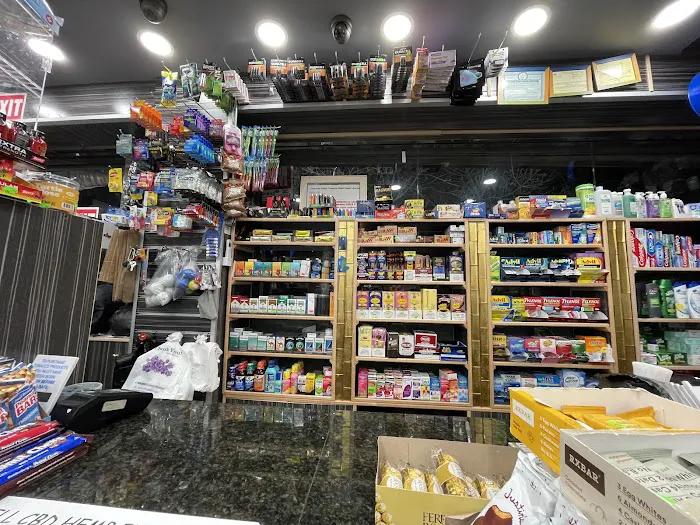 Y&S Deli Picture 9