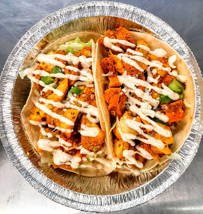 Mi Amor Halal & Mexican Food Truck Picture 2